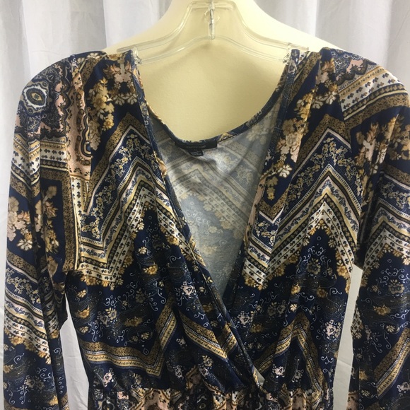 Long Dress with wrap front - Picture 5 of 8